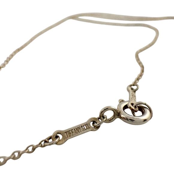 Tiffany and Co Elsa Peretti Medium Teardrop Pendant Necklace 16" - Sterling - Picture 3 of 9